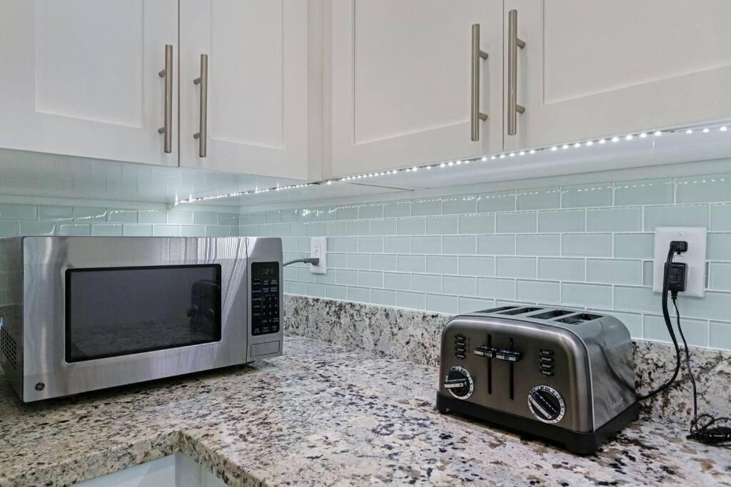 Heated Pool I Soundproof Home I Firepit I 630Mbps Hollywood Esterno foto